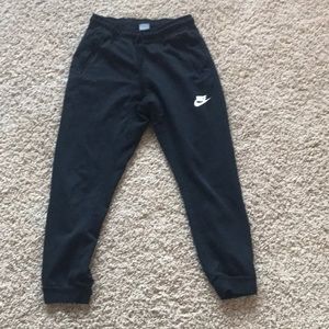 NWOT Nike joggers